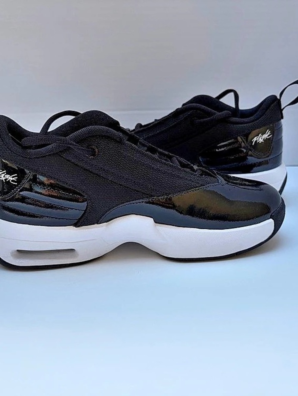 Nike Air Jordan 11 CMFT Low Black & White Sneakers US 6.5Y